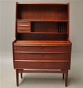Dansk møbelproducent. Sekretær i teak 