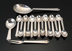 Harald Nielsen for Georg Jensen. Pyramide 17