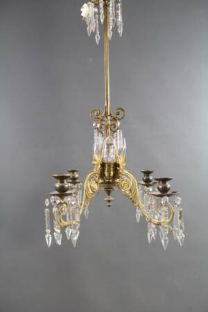 Takkrona med prismor i kristall