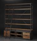 Stor bogreol i industrielt design 