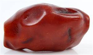 Dansk rav. Delvist poleret ravklump, 119 gr.