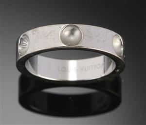 Ring af  hvidguld, Louis Vuitton