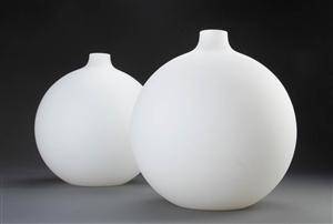 Vilhelm Wohlert. Par pendler, model Satelit, opalglas 2