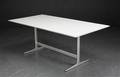 Arne Jacobsen. Rektangulært bord