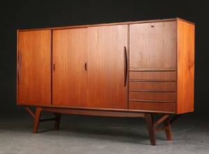 Skænk af teak, 1960erne