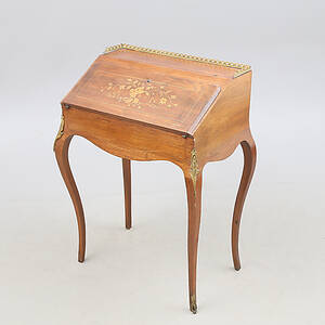 DAMCHIFFONJÉ, sannolikt Frankrike, 1900-tal.