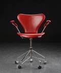 Arne Jacobsen. Kontorstol med armlæn, model 3217
