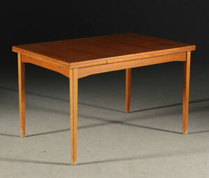 Bord med utdragsskivor, 1960-tal