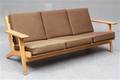 Hans J. Wegner. Sofa model GE2903