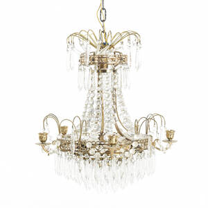 Ljuskrona i gustaviansk stil