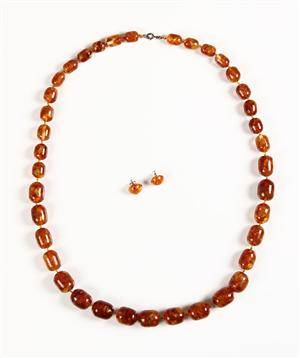 Halskæde samt ørestikker, rav, ca. 113 gram 3