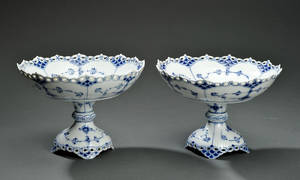 Kgl. P. Musselmalet helblonde. Par opsatse nr. 1020 2