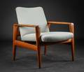 Dansk møbelarkitekt, omkr. 1960. Lænestol, teak