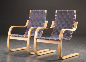 Alvar Aalto. Et par lænestole med flettede gjorde. 2