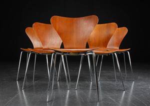 Arne Jacobsen. Seks stole model 3107, teak 6