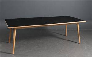 Poul M. Volther. Spisebord model C35C