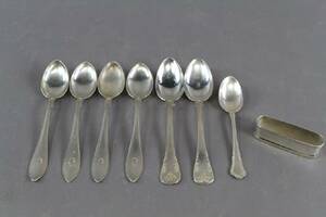 Skedar 7 och servettring i silver 