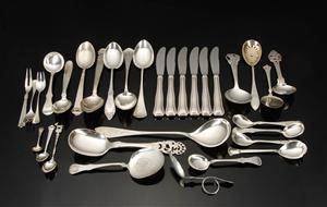 Cohr. 6 frokostknive Dobbeltriflet  samt 26 diverse dele sølvbestik 32