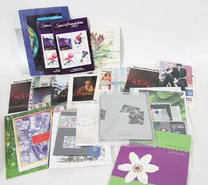 Parti årssatsser, mappar m.m. postfriska frimärken