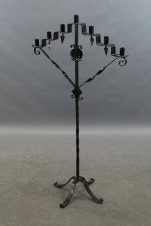 Golvljusstake i smide