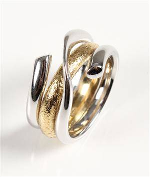 Regitze Overgaard for Georg Jensen, Magic ring af 18 kt. guld