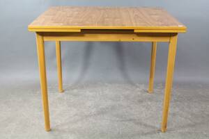 Bord med Perstorpsskiva