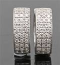 Diamond earrings in 18kt approx 0.55ct, with HRD jewellery report
