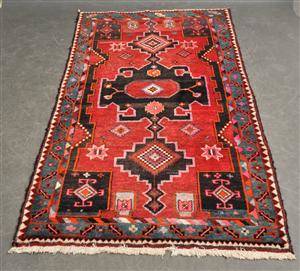 Orientalisk handknuten matta, 218 x 134 cm