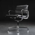 Charles  Ray Eames. Soft Pad kontorstol, model EA 217 