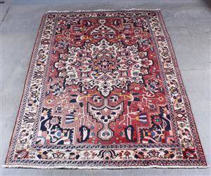 Persisk Bakhtiar, tæppe. 311 x 215 cm. 