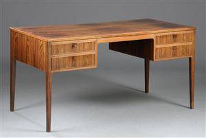 Fritstående skrivebord af palisander