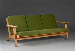 Hans J. Wegner. Sofa model GE2903       