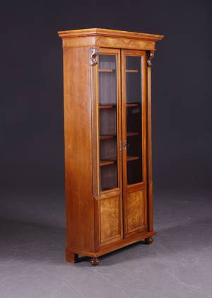 Bogskab, nøddetræ. Omkr. 1900