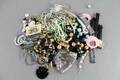Diverse smycken och armbandsur