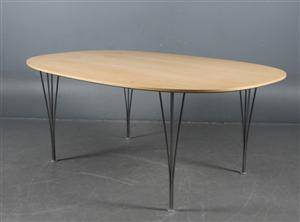 Piet HeinBruno Mathsson. Ellipse spisebord af ask