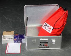 ResQ Kasse med redningsudstyr