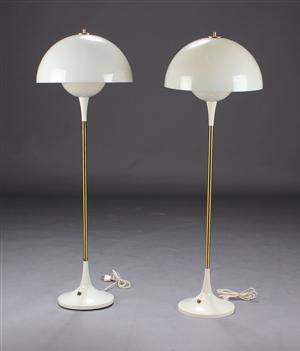 Dansk lampeproducent. Par standerlamper 2