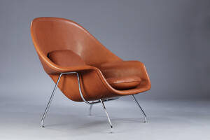 Eero Saarinen. Womb chair, lounge lænestol, cognacfarvet Vacona ren anilin læder