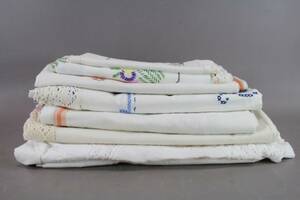 Broderade dukar 8 st