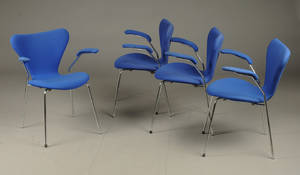 Arne Jacobsen 1902-1971. Fire stole, model 3207. 4