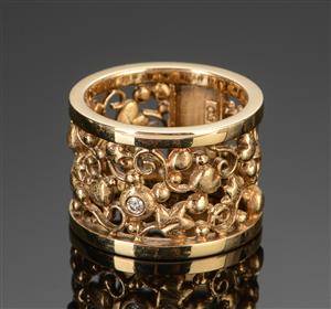Tornerosering med brillanter, ca 0.09 ct. Ole Lynggaard