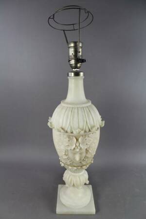 Bordslampa i marmor