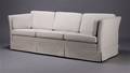 Dansk møbelproducent. Tre-pers. sofa, lyst savak