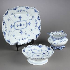 Royal Copenhagen. Musselmalet helblonde, fad, kompotskål og sukkerdåse 3