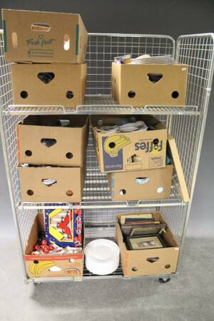 Parti med diverselådor