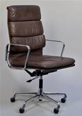 Charles Eames. Soft Pad højrygget kontorstol, Model EA-219. Herman Miller 