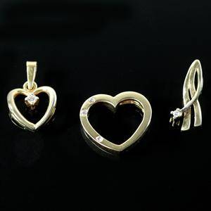 3 Vedhæng i 14 kt. guld med brillanter