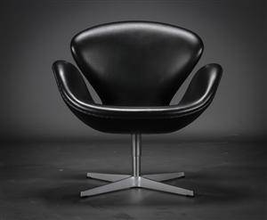 Arne Jacobsen. Lænestol Svanen, model 3320.