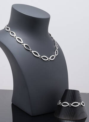 Randers Sølv, smykkesæt af sterling sølv, halskæde og armlænke