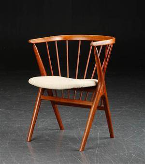 Helge Sibast, armstol af teaktræ, model nr. 7